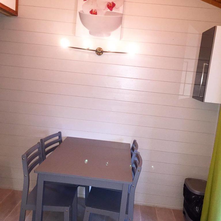 Camping La Simioune En Provence Bollène Eksteriør bilde