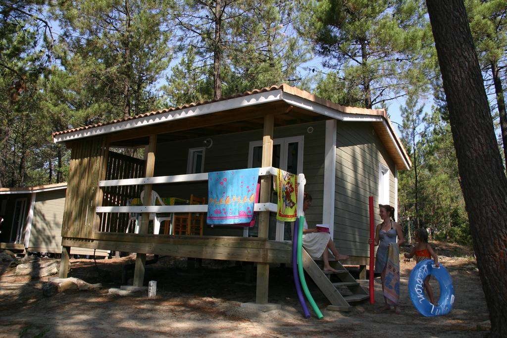 Camping La Simioune En Provence Bollène Eksteriør bilde