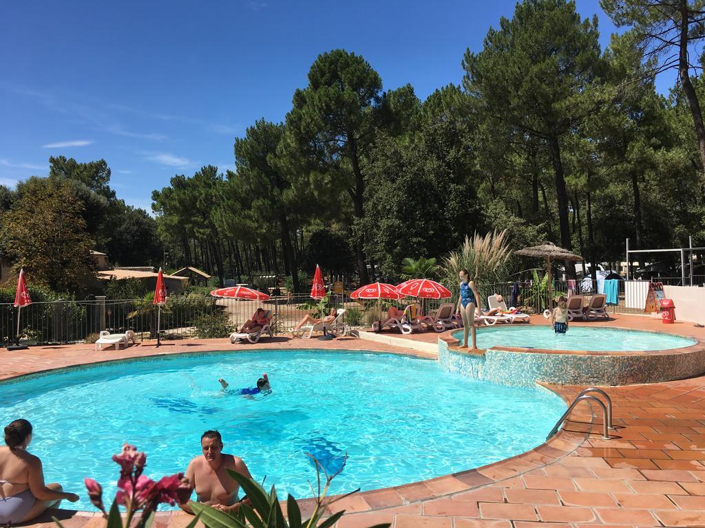 Camping La Simioune En Provence Bollène Eksteriør bilde
