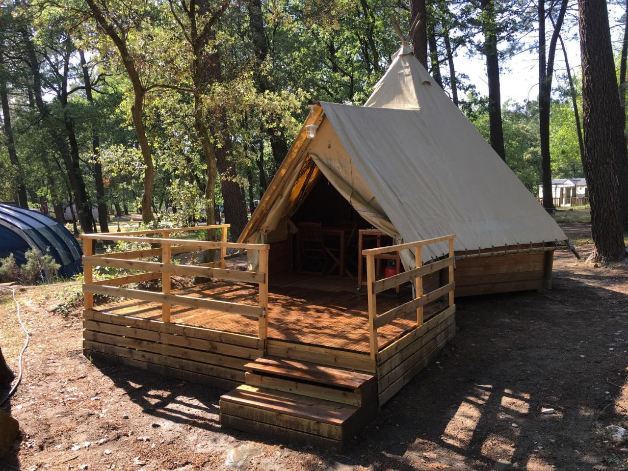 Camping La Simioune En Provence Bollène Eksteriør bilde